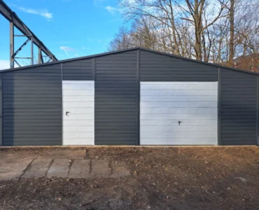 Halle aus Blech 900 x 2000 cm Stahlkonstruktion Zelthalle