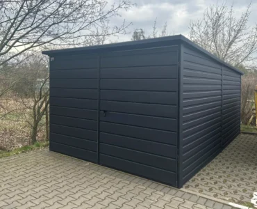 Fertiggarage - Hersteller von Fertiggaragen | LiderStal Einzelgarage aus Blech 300 x 500 cm Pultdach Doppelflügeltor Graphit