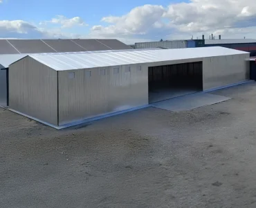 Halle aus Blech 2700 x 1000 cm Stahlkonstruktion Zelthalle