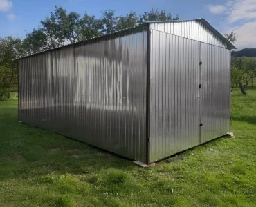Einzelgarage aus Blech 300 x 400 cm