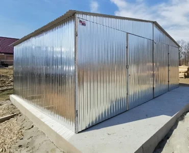 Doppelgaragen Gerätehaus aus Blech 600 x 600 cm Metallgarage