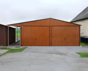 Doppelgaragen Doppelgarage aus Blech 600 x 500 cm Carport 2 m Satteldach Schwingtor Holzoptik